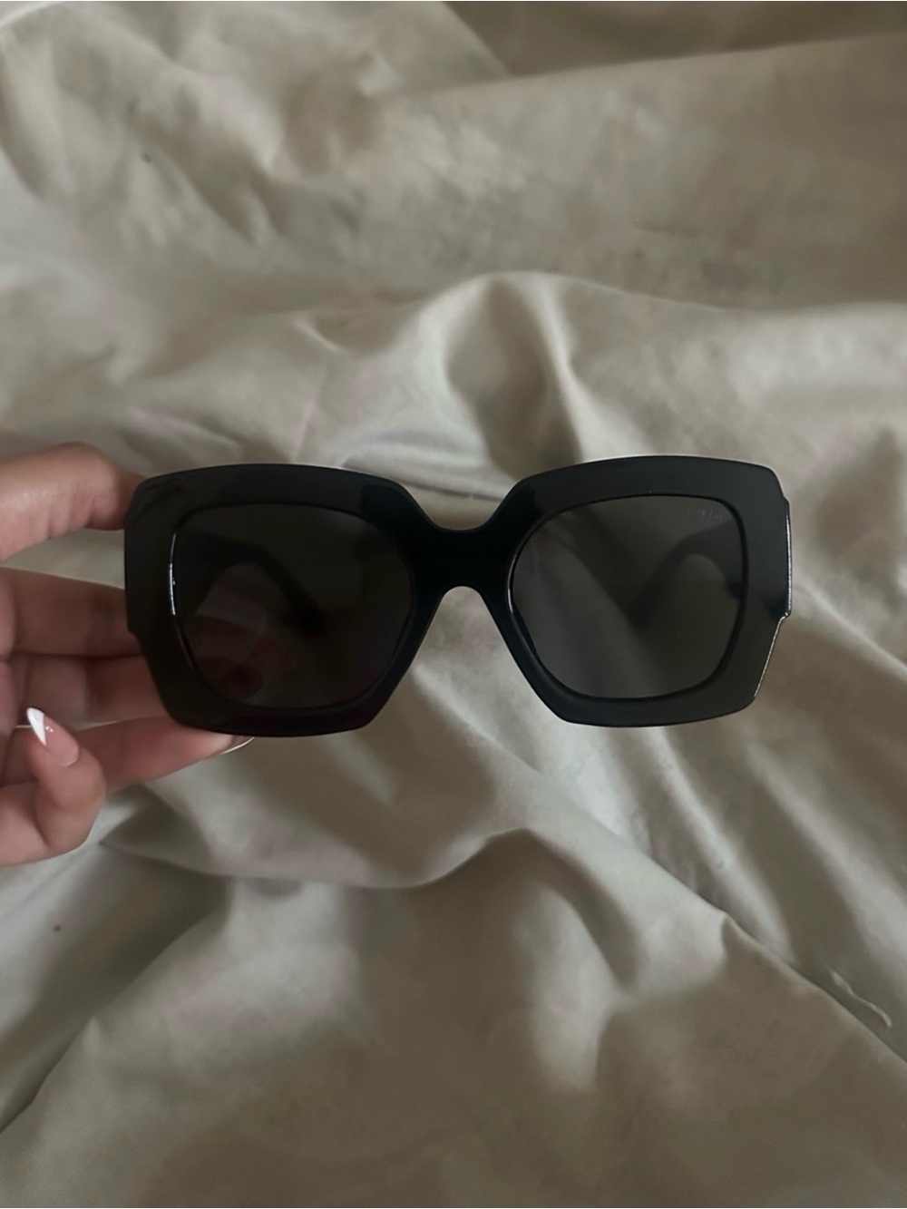 sunglasses black square CC